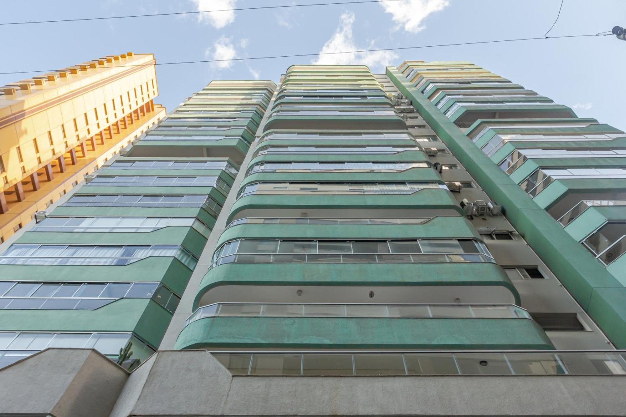 Apto Vista Mar, 10 Minutos Da Roda Gigante P572 Balneario Camboriu Exterior photo